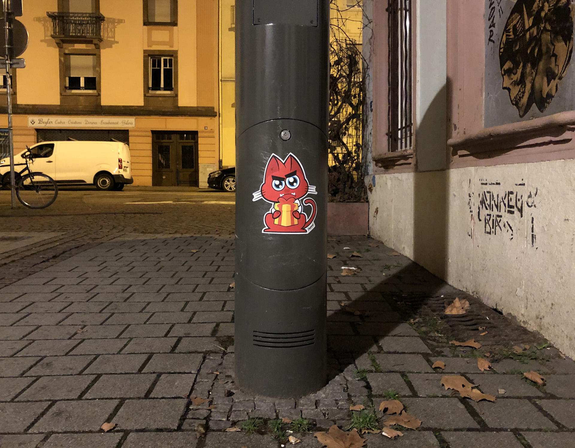 Supacat street art : le Grincheux de Noel