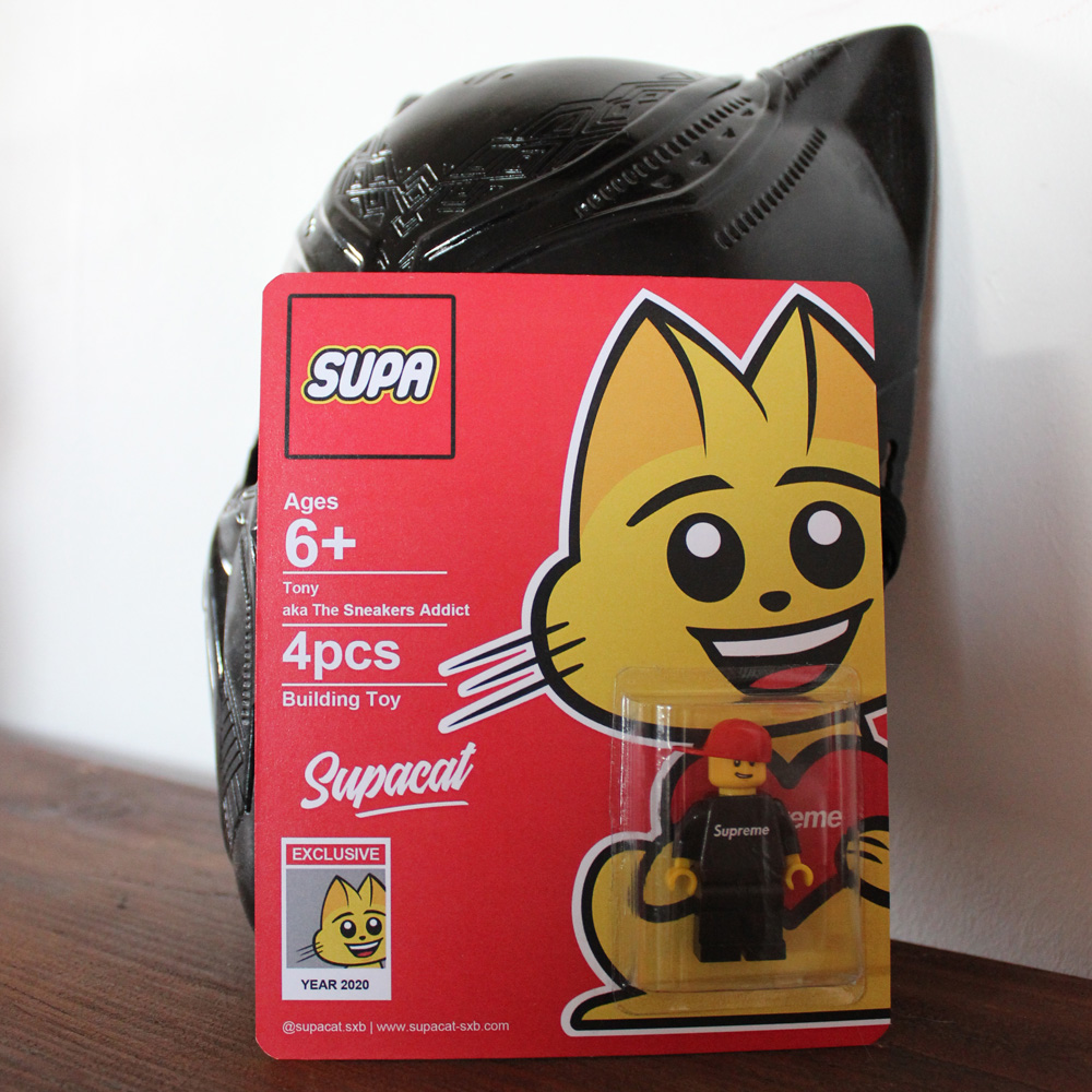 Supacat Street Art Strasbourg - Supacat Lego Figurines Tony Sneakers