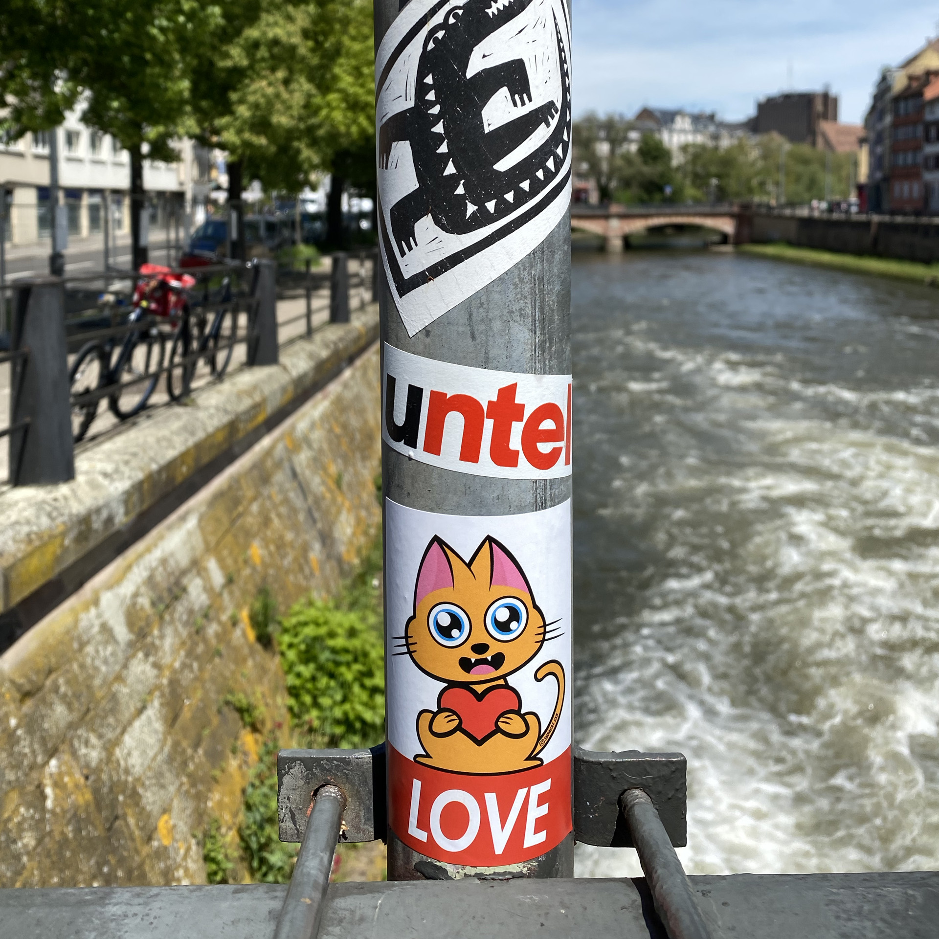 Supacat Street Art Strasbourg - Stickers Supacat