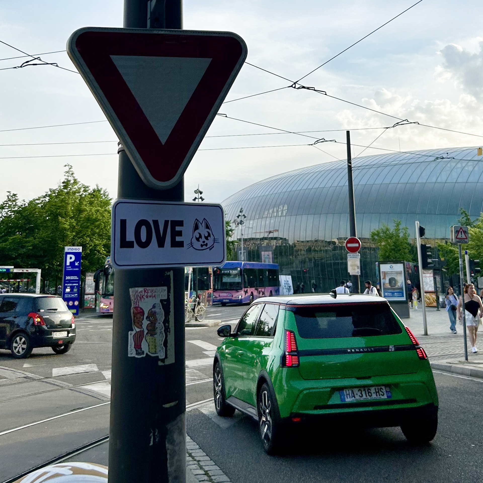 Panneau LOVE Supacat à Strasbourg - Supacat Street Art Strasbourg
